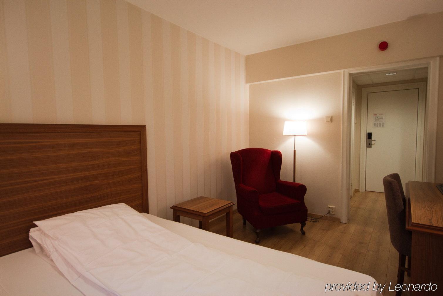 Thon Partner Hotel Backlund Levanger Bagian luar foto
