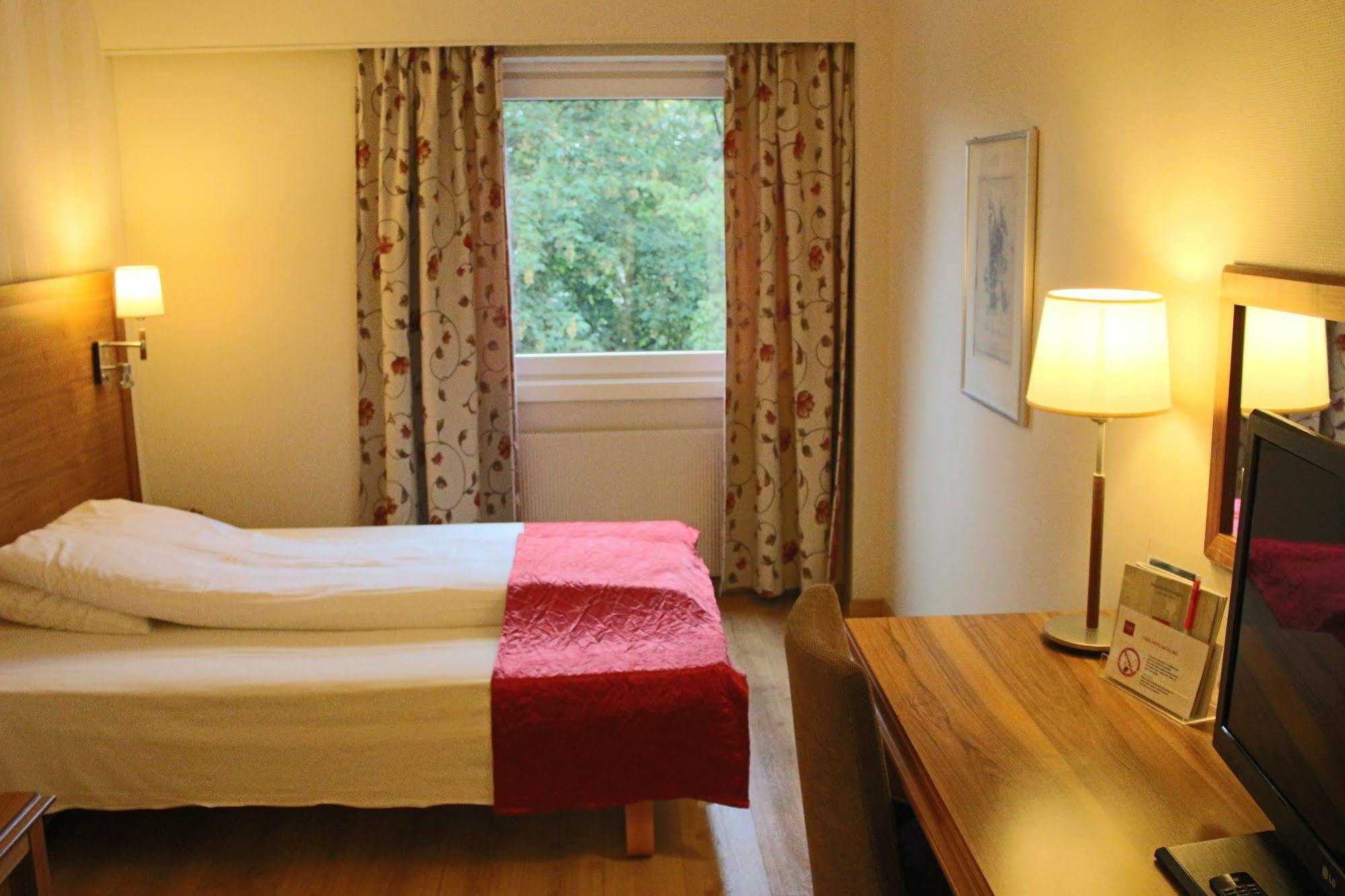 Thon Partner Hotel Backlund Levanger Bagian luar foto
