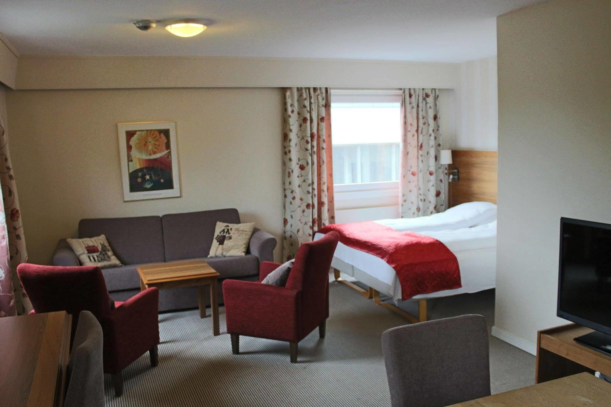 Thon Partner Hotel Backlund Levanger Bagian luar foto